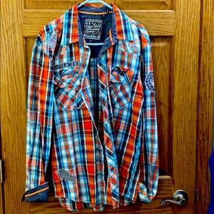 Men’s plaid shirt
